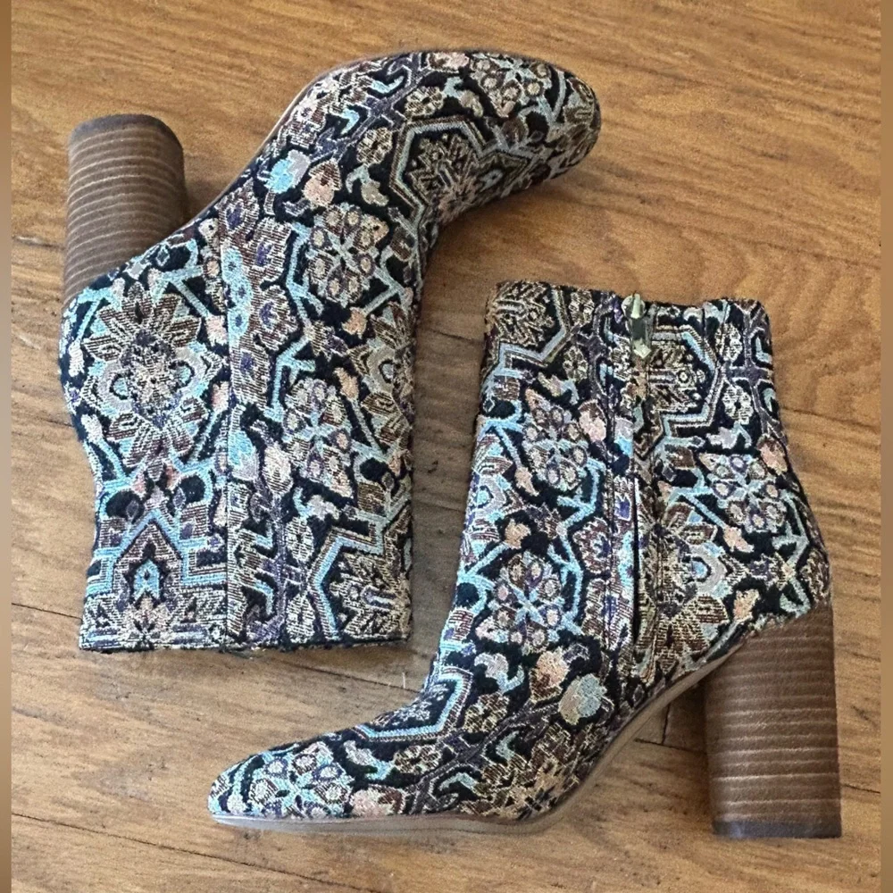 Sam Edelman for Anthropologie Corra‎ Tapestry Ankle Boots Sz 6